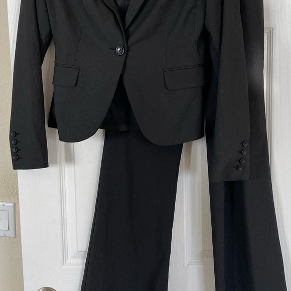 Express Design Studio Black 2 piece - Picture 5 of 7